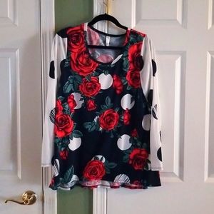 Lularoe, Floral Lynnae top